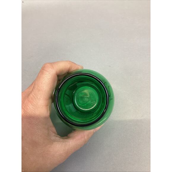 Vintage 1950s Anchor Hocking Emerald Green Mini Glass Vase - 3.75” - Picture 5 of 8